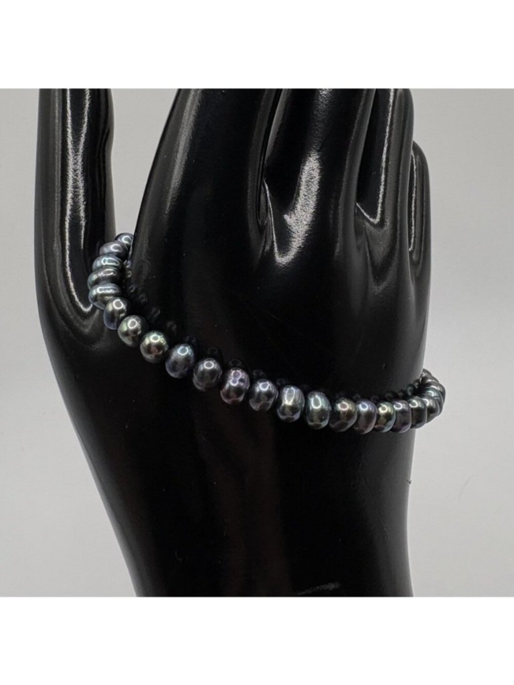 GII 14k Yellow Gold Clasp Black Freshwater Pearl Strand Bracelet Dainty Formal